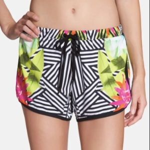 Trina Turk Recreation Tropicana Print Short Sz XL